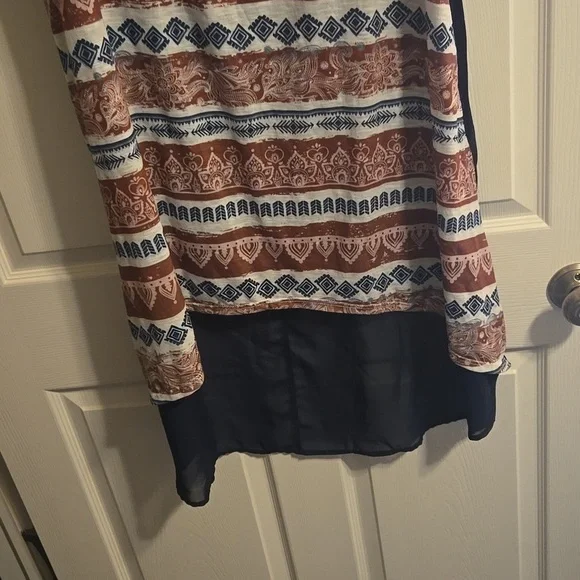 Plus Tunic - Picture 3 of 7